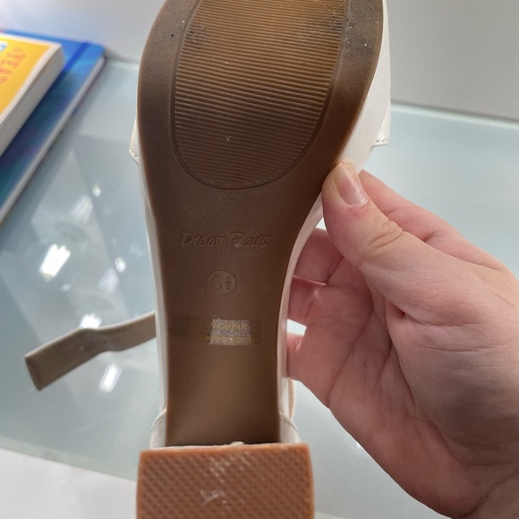 Women’s 6in white high heels - Picture 5 of 5